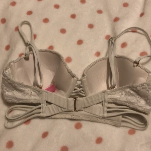 Victoria secret swim - Picture 2 of 4